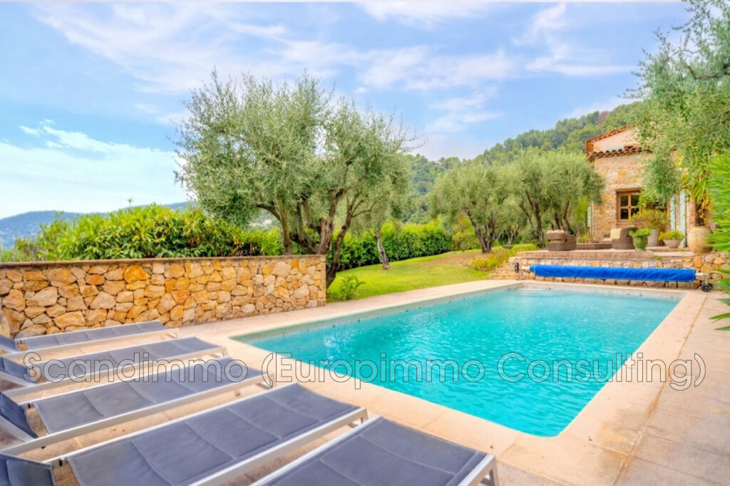 vente maison 7 Pièce(s) – 7 pièces – 4 chambres – 240.00 m²