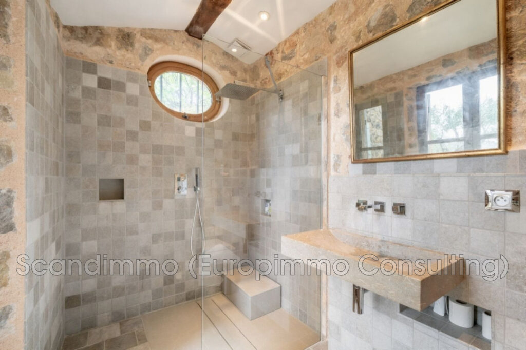 vente maison 7 Pièce(s) – 7 pièces – 4 chambres – 240.00 m²