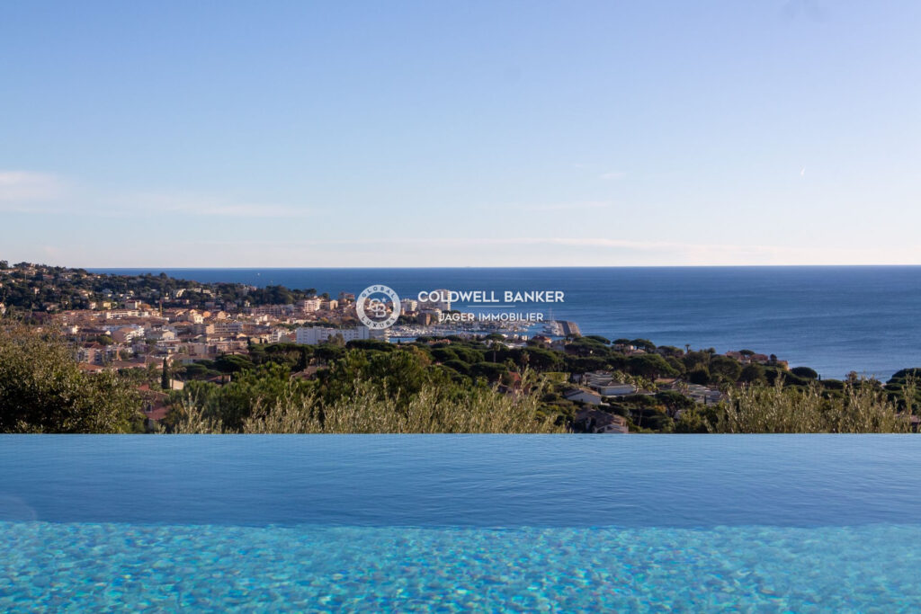 Secteur Croisette – Villa neuve à l’architecture contemporaine – NR pièces – 4 chambres – 349.00 m²