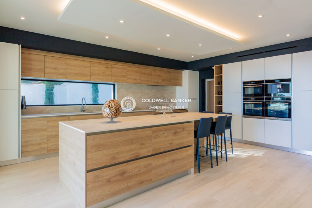 Secteur Croisette – Villa neuve à l’architecture contemporaine – NR pièces – 4 chambres – 349.00 m²