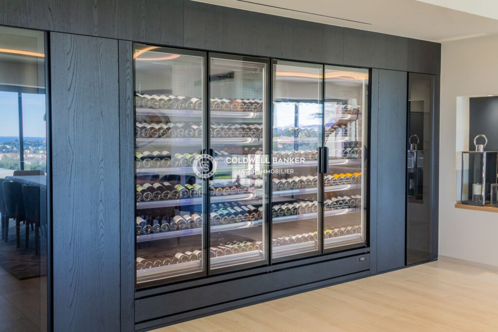 Secteur Croisette – Villa neuve à l’architecture contemporaine – NR pièces – 4 chambres – 349.00 m²