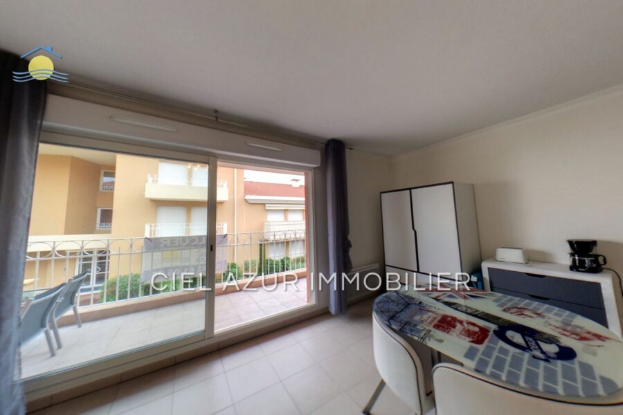 Appartement à louer à Juan-les-pins