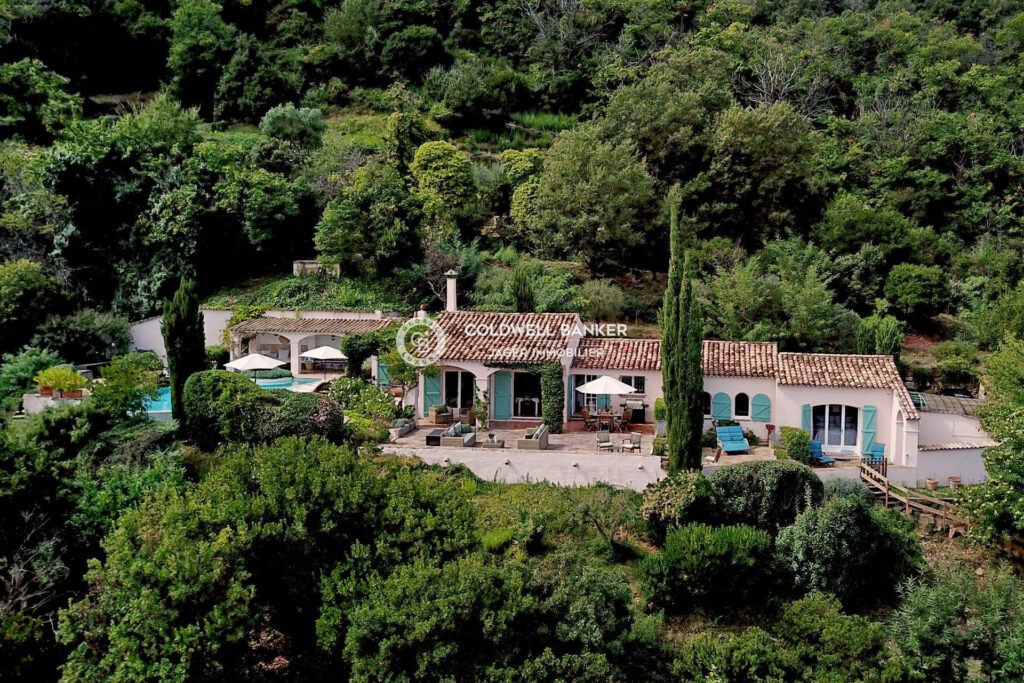 vente maison 5 Pièce(s) – 5 pièces – 4 chambres – 140.00 m²