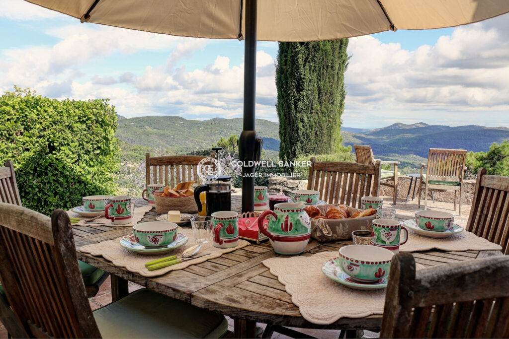 vente maison 5 Pièce(s) – 5 pièces – 4 chambres – 140.00 m²