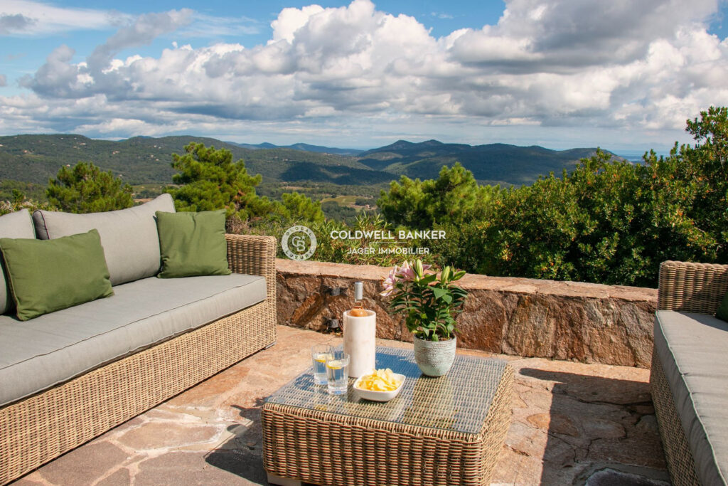 vente maison 5 Pièce(s) – 5 pièces – 4 chambres – 140.00 m²