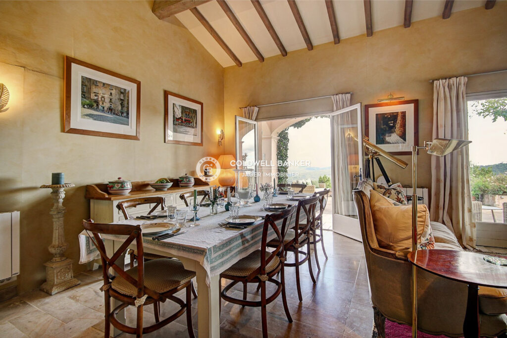 vente maison 5 Pièce(s) – 5 pièces – 4 chambres – 140.00 m²