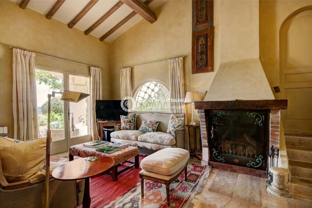 vente maison 5 Pièce(s) – 5 pièces – 4 chambres – 140.00 m²