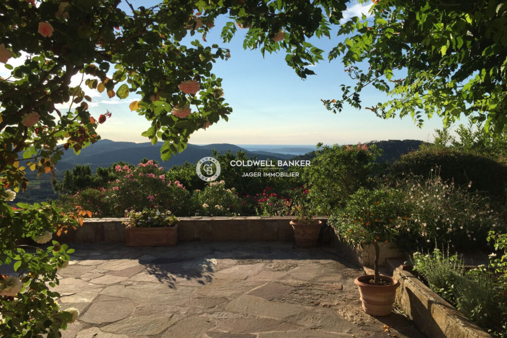 vente maison 5 Pièce(s) – 5 pièces – 4 chambres – 140.00 m²