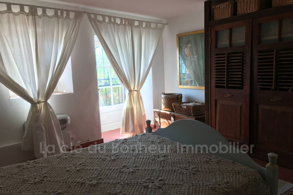 vente maison de village 3 Pièce(s) – 3 pièces – 2 chambres – 85.00 m²