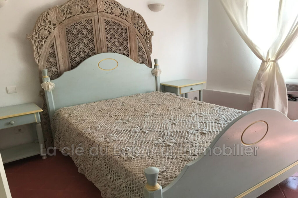 vente maison de village 3 Pièce(s) – 3 pièces – 2 chambres – 85.00 m²