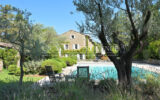 Mas Provençal en Pierre avec Piscine à Gordes ? Location Saiso – NR pièces – 4 chambres