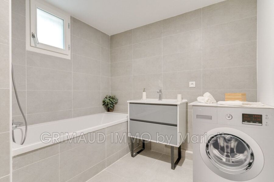 Appartement à vendre à Grimaud