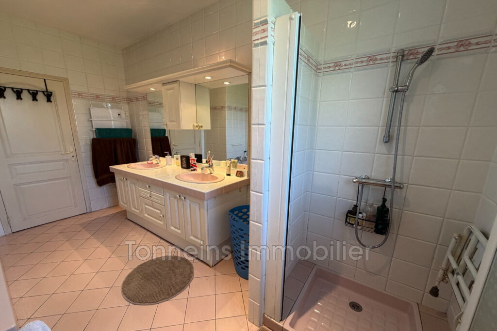 vente maison 5 Pièce(s) – 5 pièces – 4 chambres – 127.00 m²