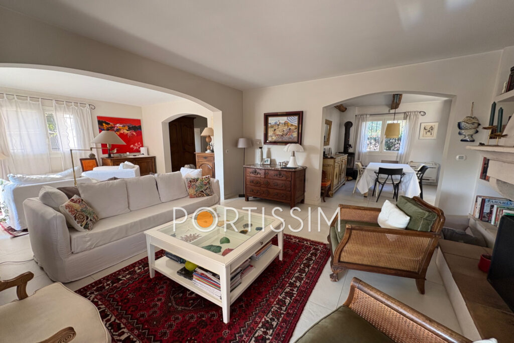 vente maison 5 Pièce(s) – 5 pièces – 4 chambres – 160.00 m²