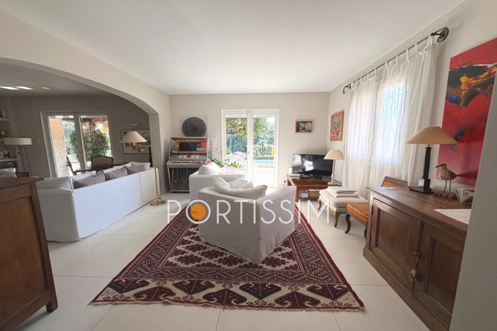 vente maison 5 Pièce(s) – 5 pièces – 4 chambres – 160.00 m²