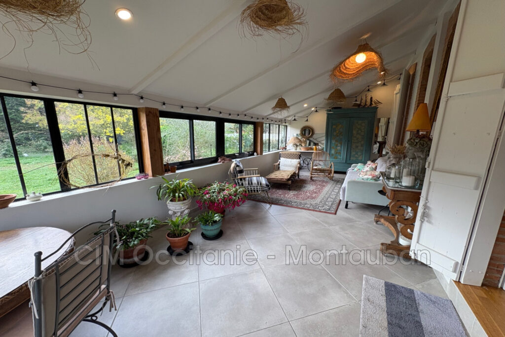 vente maison – NR pièces – 2 chambres – 138.00 m²