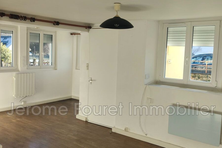 Appartement à vendre à Montaignac-sur-doustre