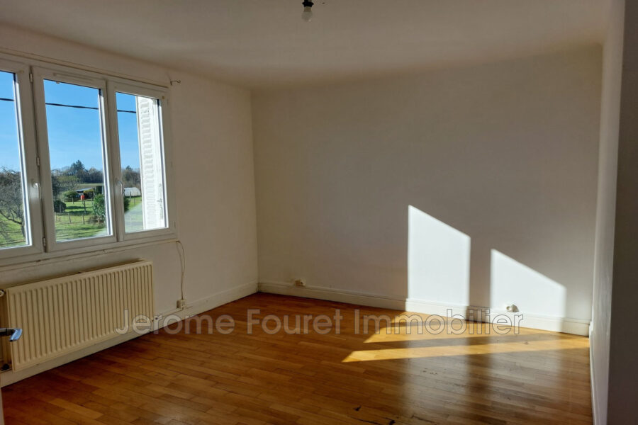 Appartement à vendre à Montaignac-sur-doustre