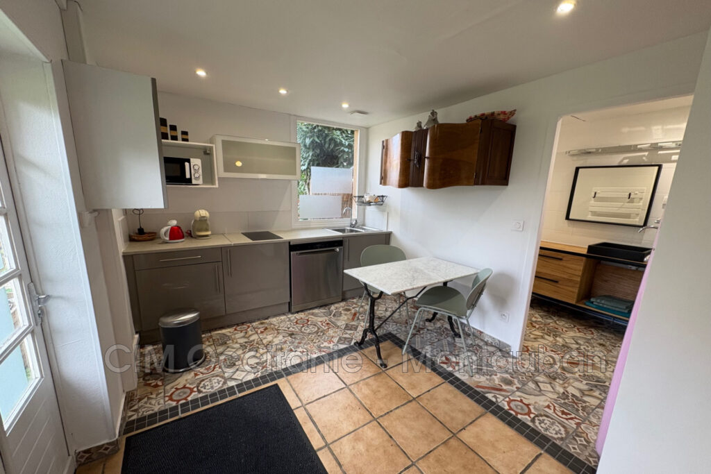 vente maison – NR pièces – 8 chambres – 380.00 m²