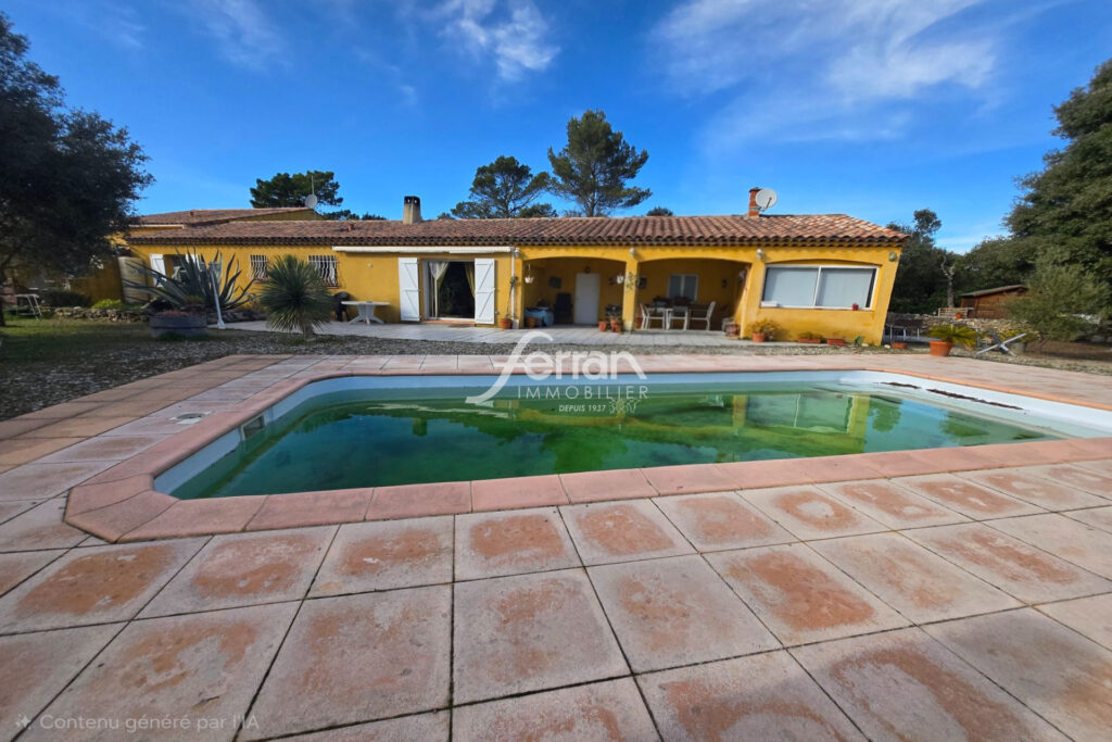 A vendre à Ampus villa + T2 sur un terrain de 2000m² avec pisc – 4 pièces – 3 chambres – 130.00 m²