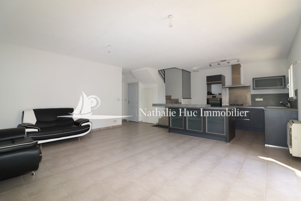 vente maison 4 Pièce(s) – 4 pièces – 3 chambres – 92.42 m²