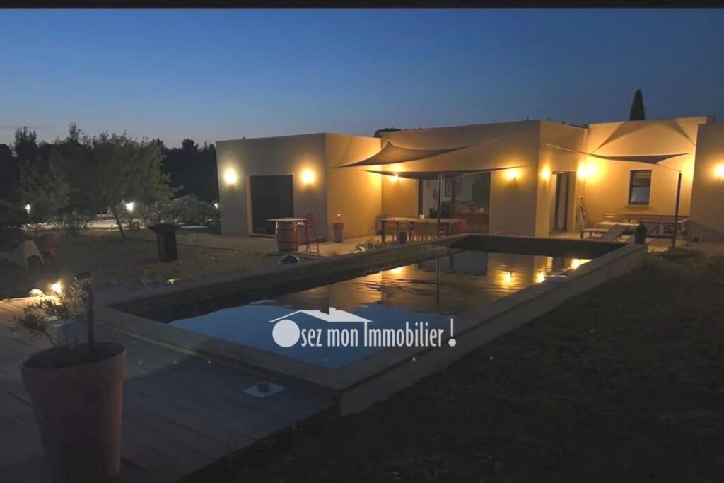 vente maison contemporaine 6 Pièce(s) – 6 pièces – 5 chambres – 175.00 m²