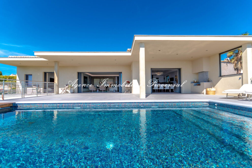 vente villa contemporaine 7 Pièce(s) – 7 pièces – 3 chambres – 313.00 m²