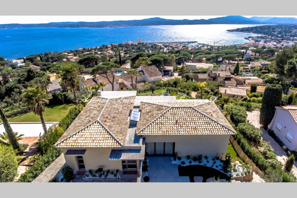 vente villa contemporaine 7 Pièce(s) – 7 pièces – 3 chambres – 313.00 m²