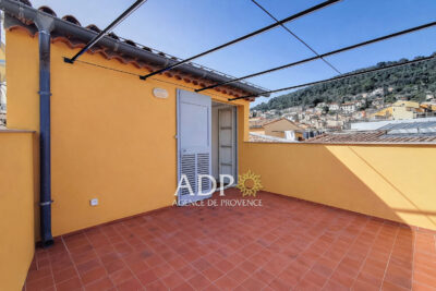 Le cachet de l&rsquo;ancien, le confort du neuf ? Dernier étage avec – 3 pièces – 2 chambres – 52.09 m²