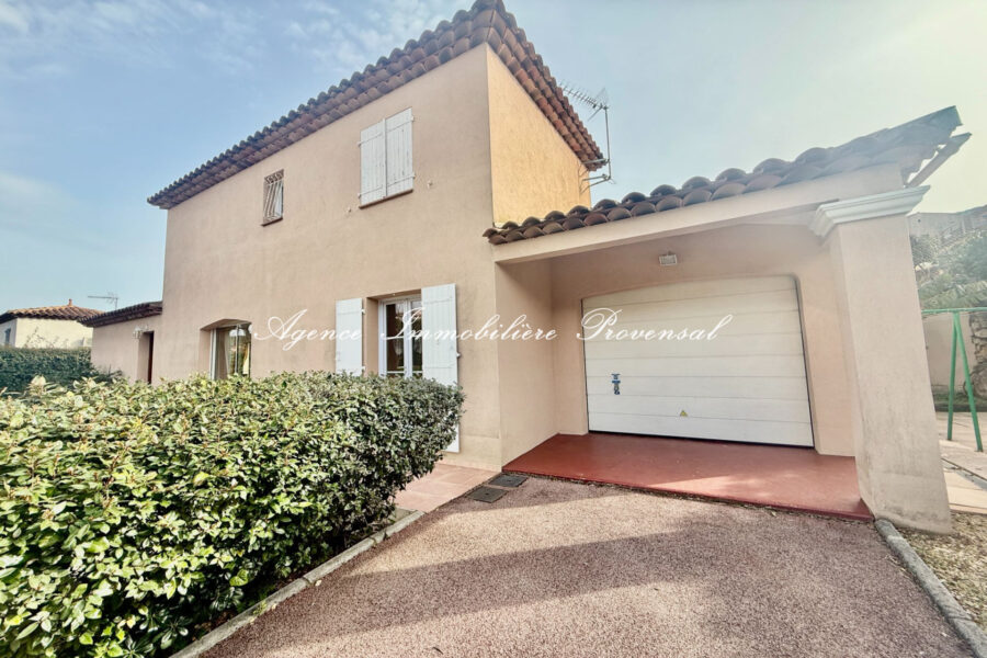 Maison à vendre à Sainte-maxime