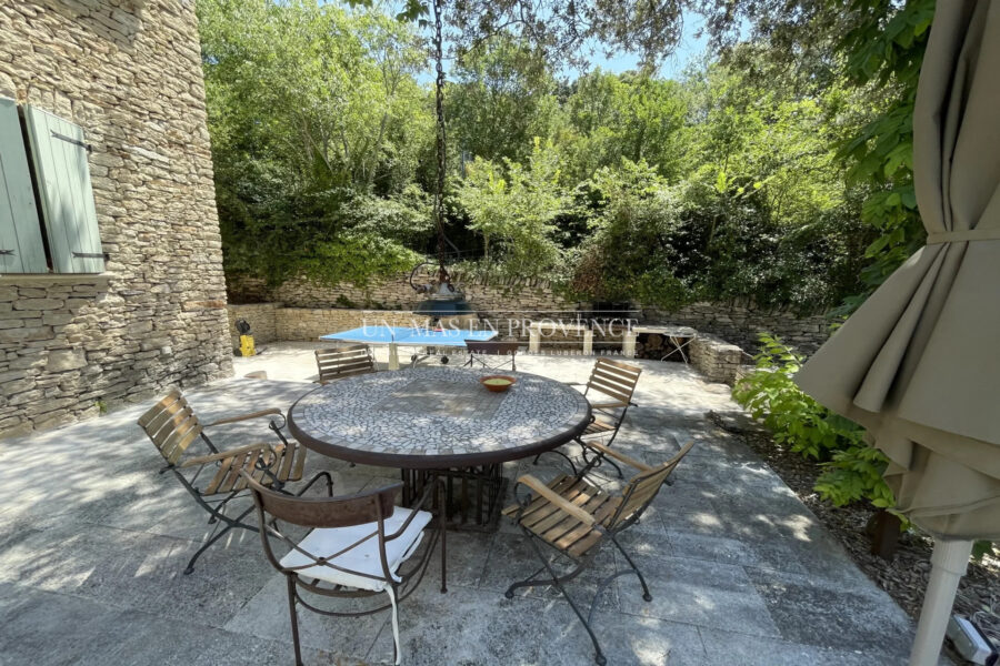Maison à louer à Gordes