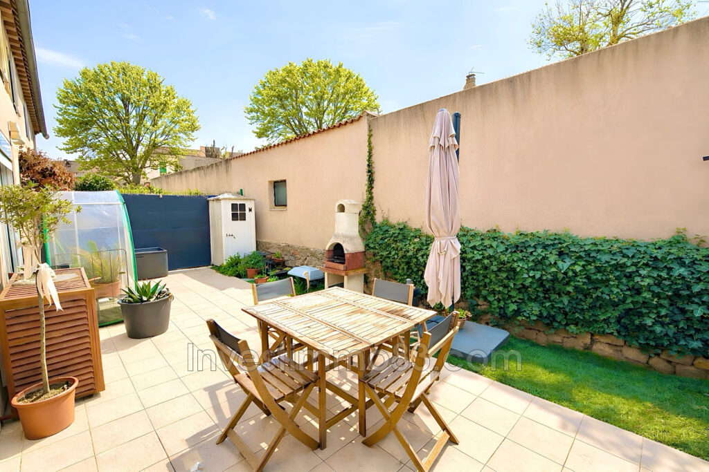 Dans une résidence de 2013, au calme et proche des commodités. – 3 pièces – 2 chambres – 53.00 m²