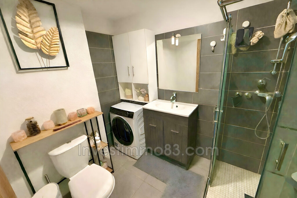 Dans une résidence de 2013, au calme et proche des commodités. – 3 pièces – 2 chambres – 53.00 m²