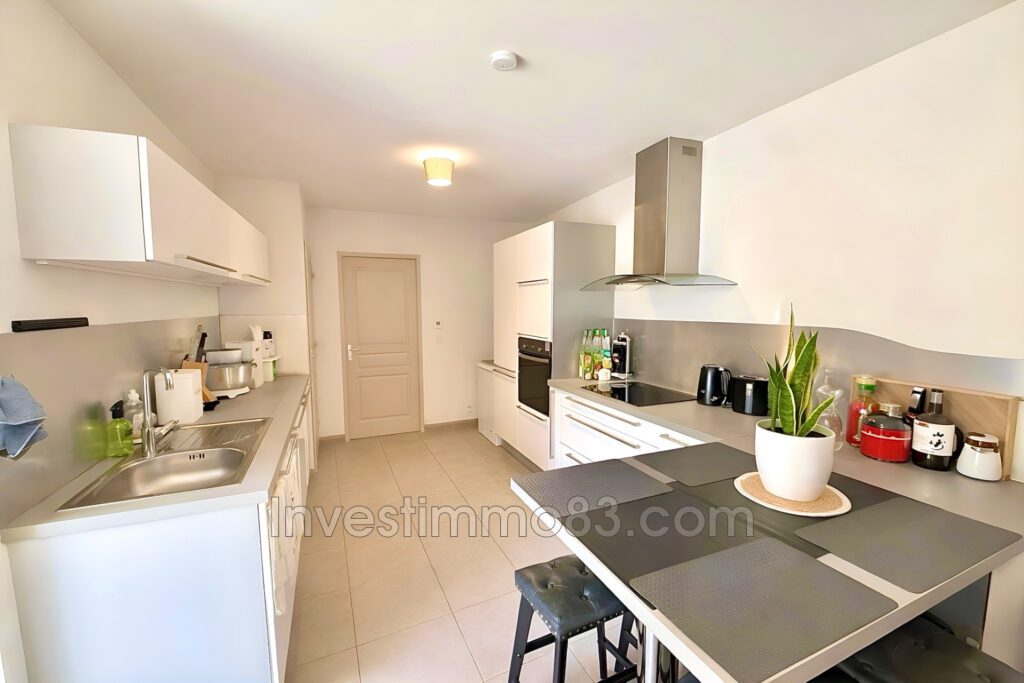 Dans une résidence de 2013, au calme et proche des commodités. – 3 pièces – 2 chambres – 53.00 m²