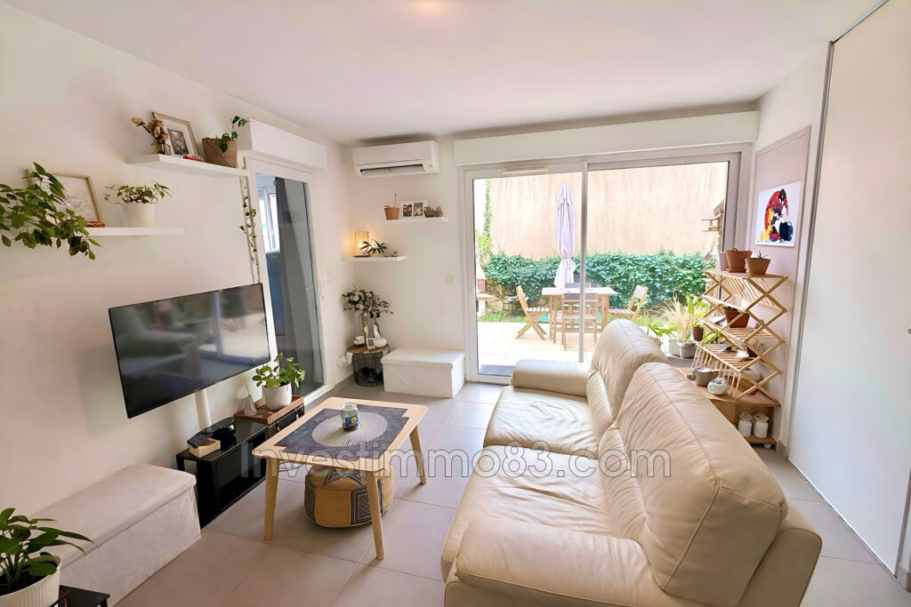 Dans une résidence de 2013, au calme et proche des commodités. – 3 pièces – 2 chambres – 53.00 m²