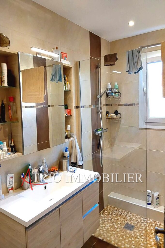 vente maison 4 Pièce(s) – 4 pièces – 3 chambres – 130.00 m²