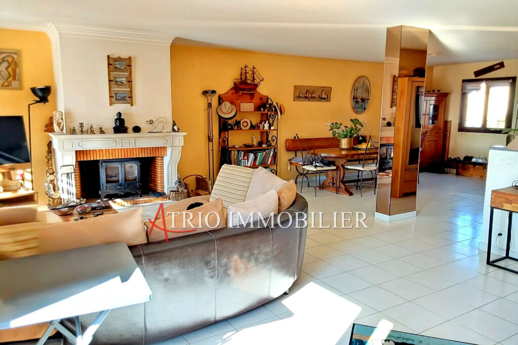 vente maison 4 Pièce(s) – 4 pièces – 3 chambres – 130.00 m²