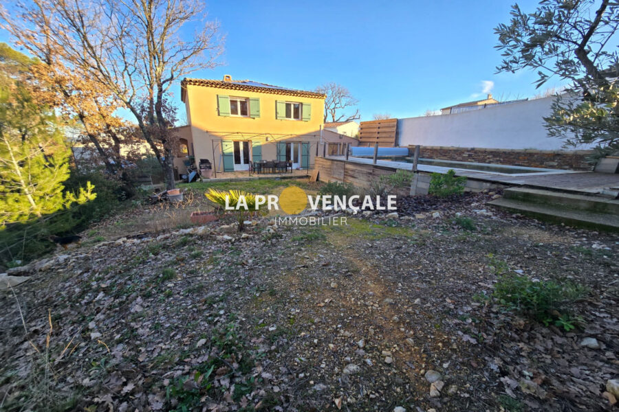 Maison à vendre à Saint-maximin-la-sainte-baume