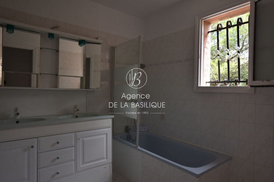 Maison à vendre à Saint-maximin-la-sainte-baume