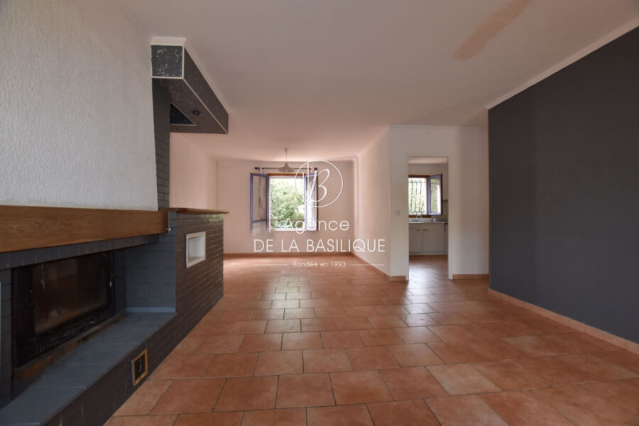 Maison à vendre à Saint-maximin-la-sainte-baume