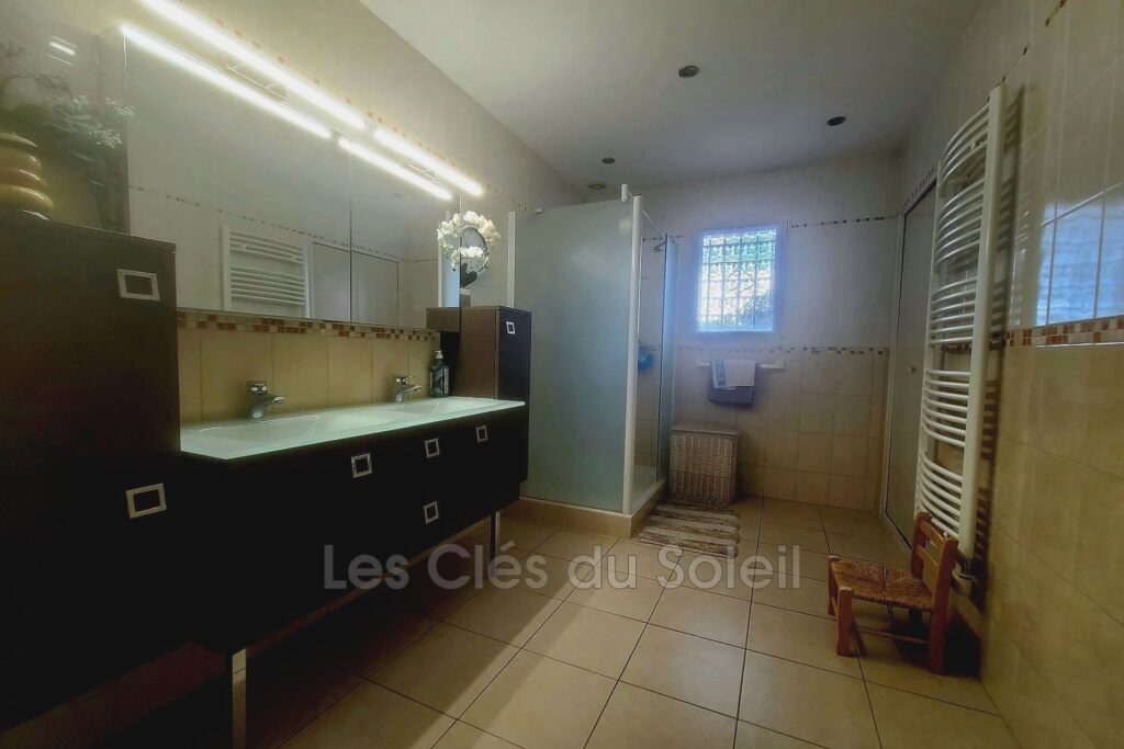 vente maison 5 Pièce(s) – 5 pièces – 3 chambres – 120.00 m²