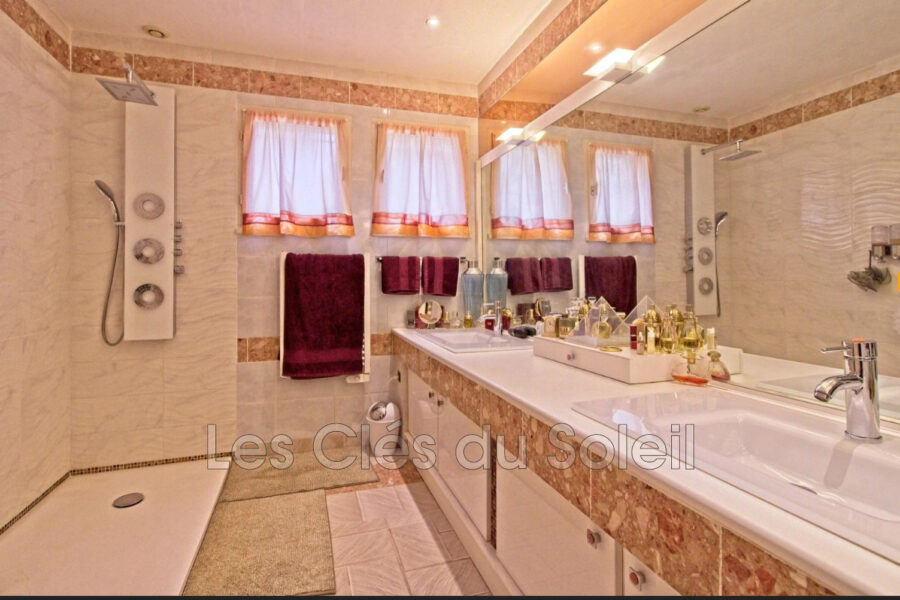 Maison à vendre à Carqueiranne