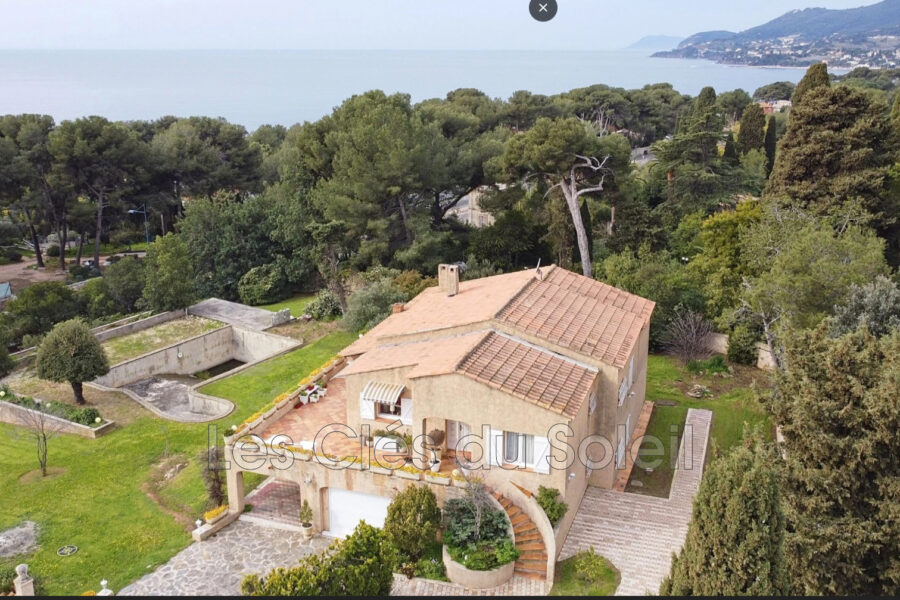 Maison à vendre à Carqueiranne