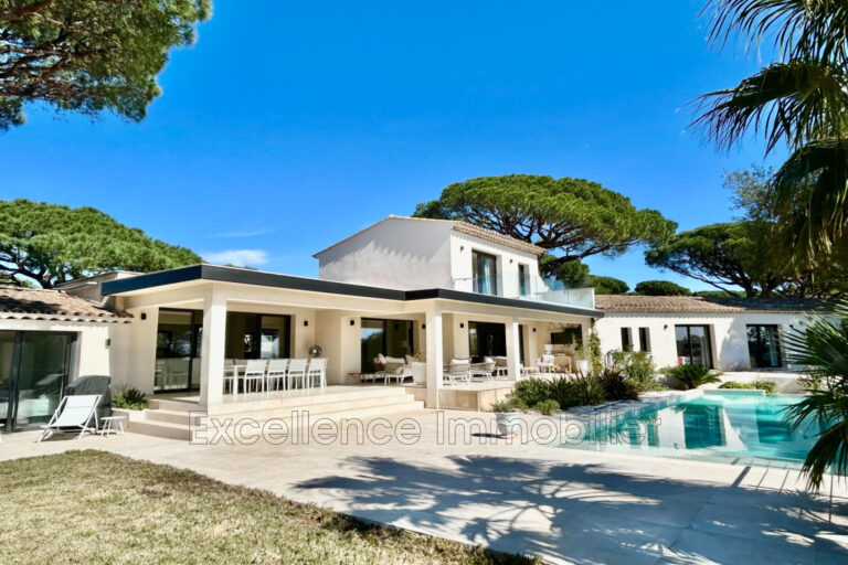 vente villa 8 Pièce(s) – 8 pièces – 5 chambres – 212.00 m²