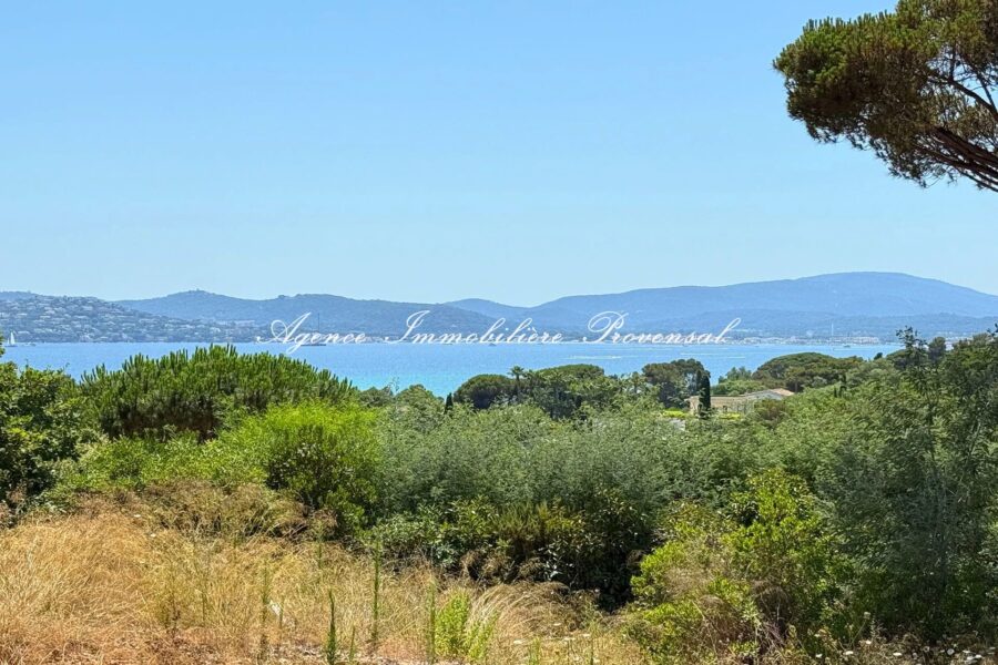 Terrain à vendre à Sainte-maxime