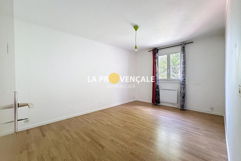 vente maison 6 Pièce(s) – 6 pièces – 5 chambres – 168.00 m²