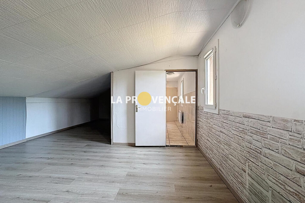 vente maison 6 Pièce(s) – 6 pièces – 5 chambres – 168.00 m²
