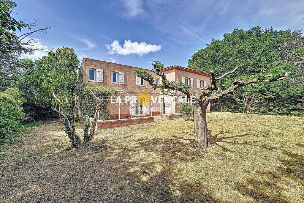 vente maison 6 Pièce(s) – 6 pièces – 5 chambres – 168.00 m²