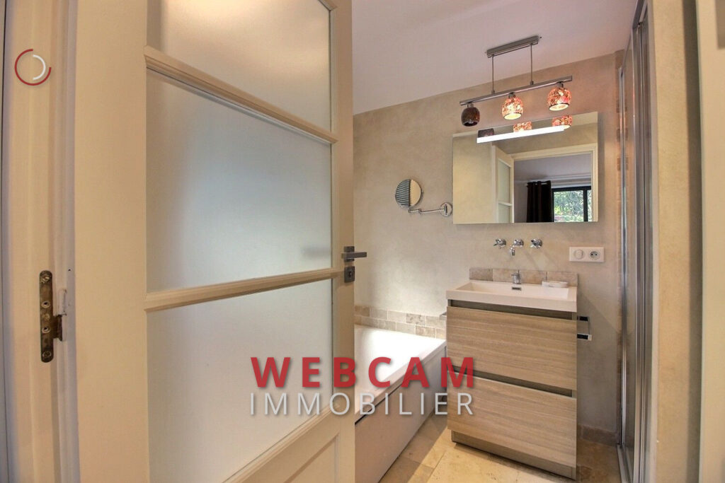 vente maison 5 Pièce(s) – 5 pièces – 3 chambres – 160.00 m²