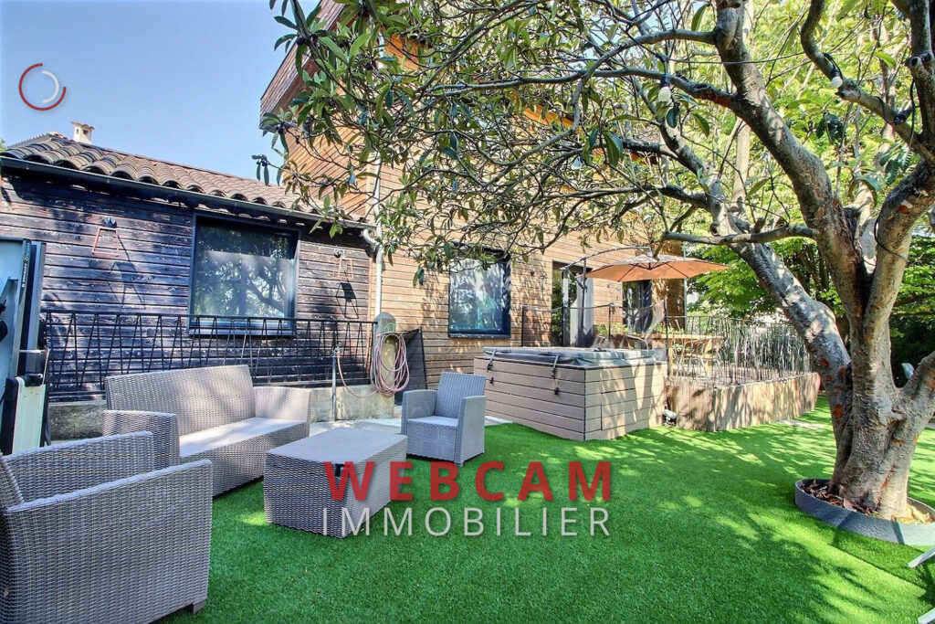 vente maison 5 Pièce(s) – 5 pièces – 3 chambres – 160.00 m²